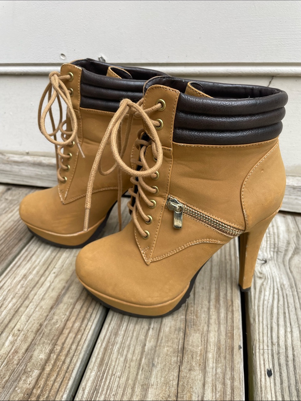 Mix No. 6 Camel Lace Up High Heel Moto Ankle Boots Size 6